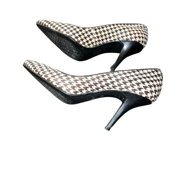 Michael KORS FLEX DOROTHY CLASSIC BLACK WHITE HOUNDSTOOTH PUMPS 7 heels - Picture 5 of 5